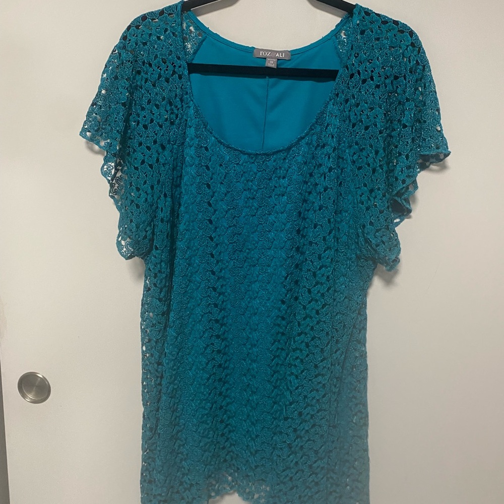 Roz & Ali Plus Size 3X Teal Crochet Overlay Blouse